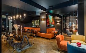 Hotel Scarlett